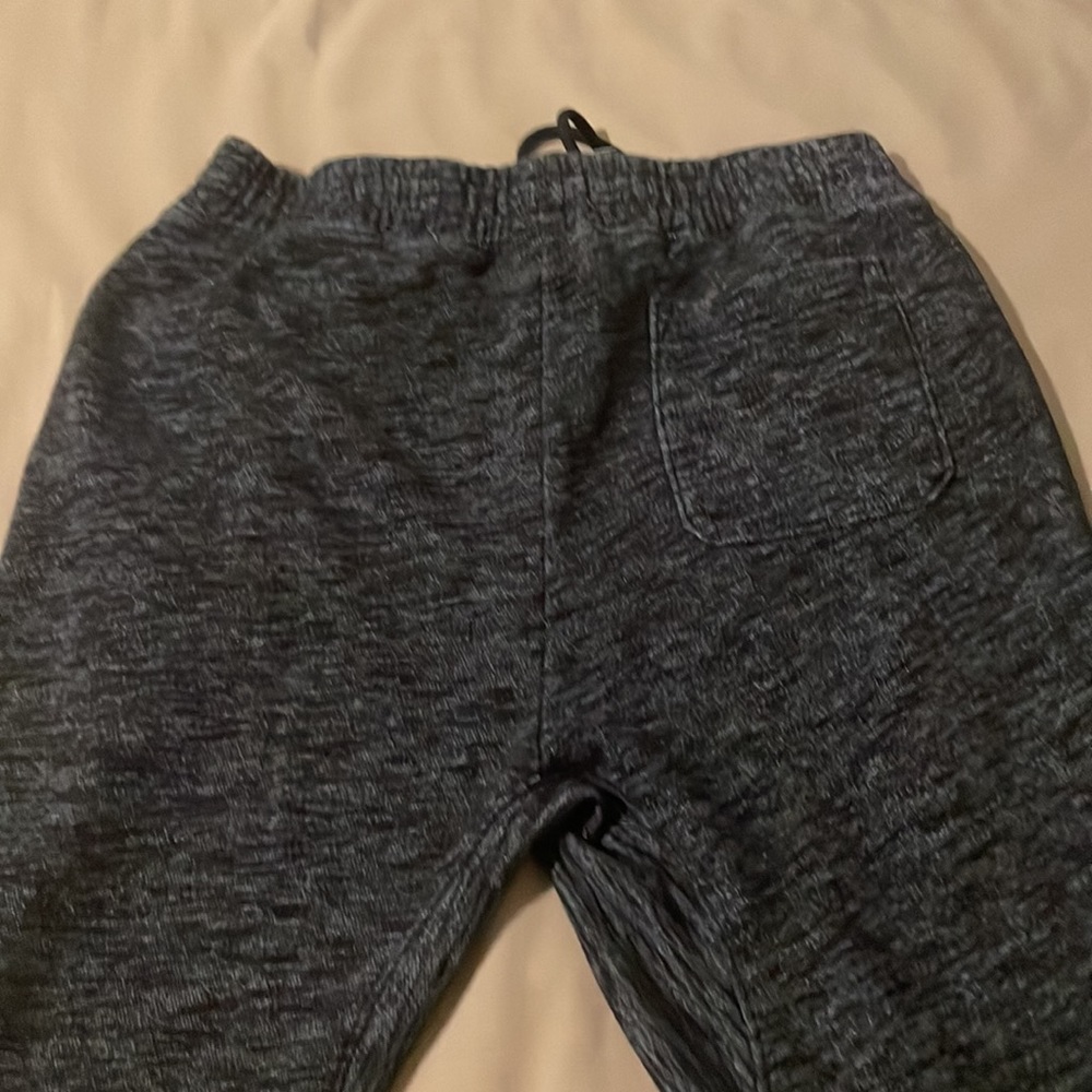 Hollister men’s joggers size medium - Picture 5 of 5
